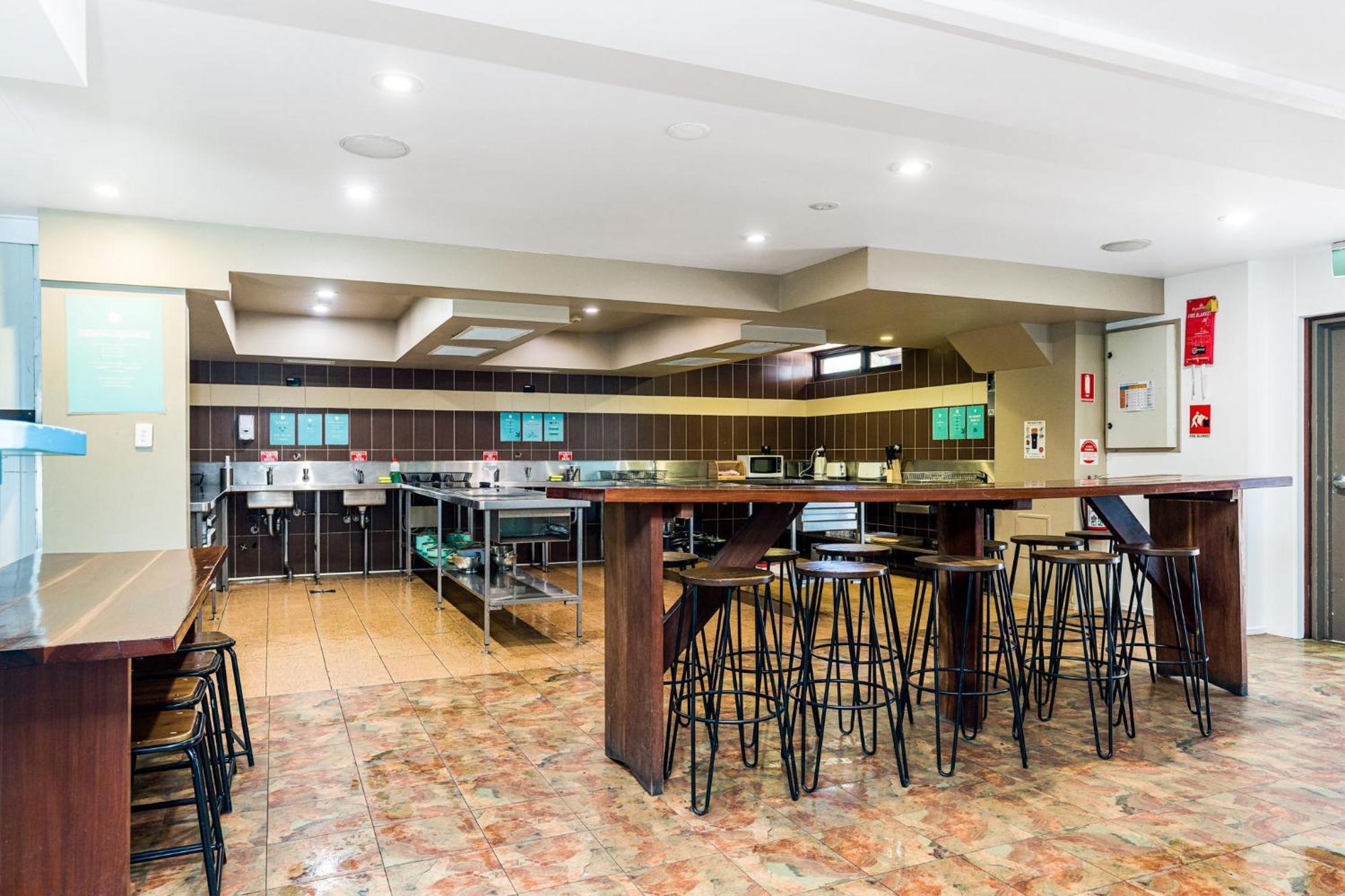 Aquarius Backpackers Resort Byron Bay Exterior photo