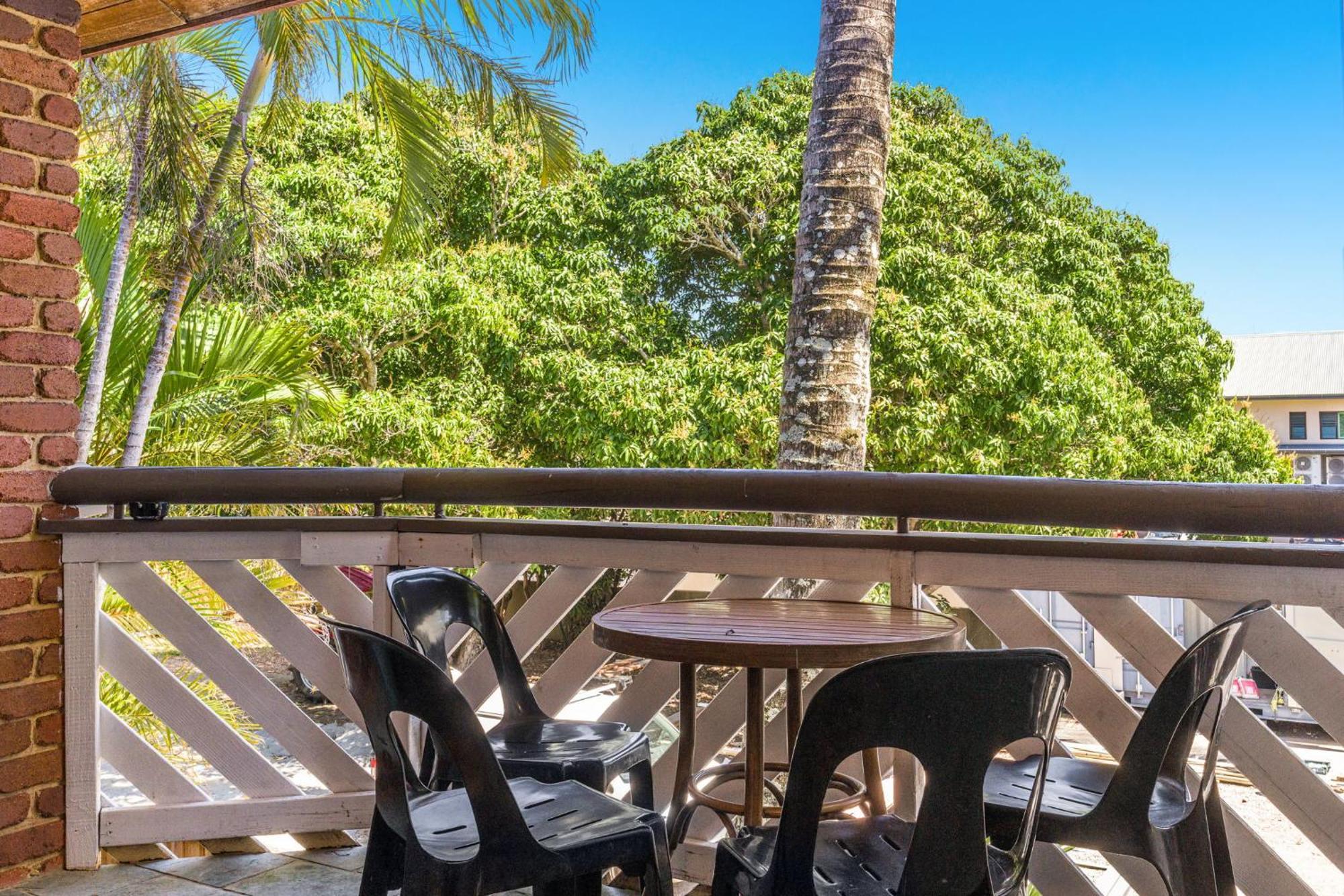 Aquarius Backpackers Resort Byron Bay Exterior photo